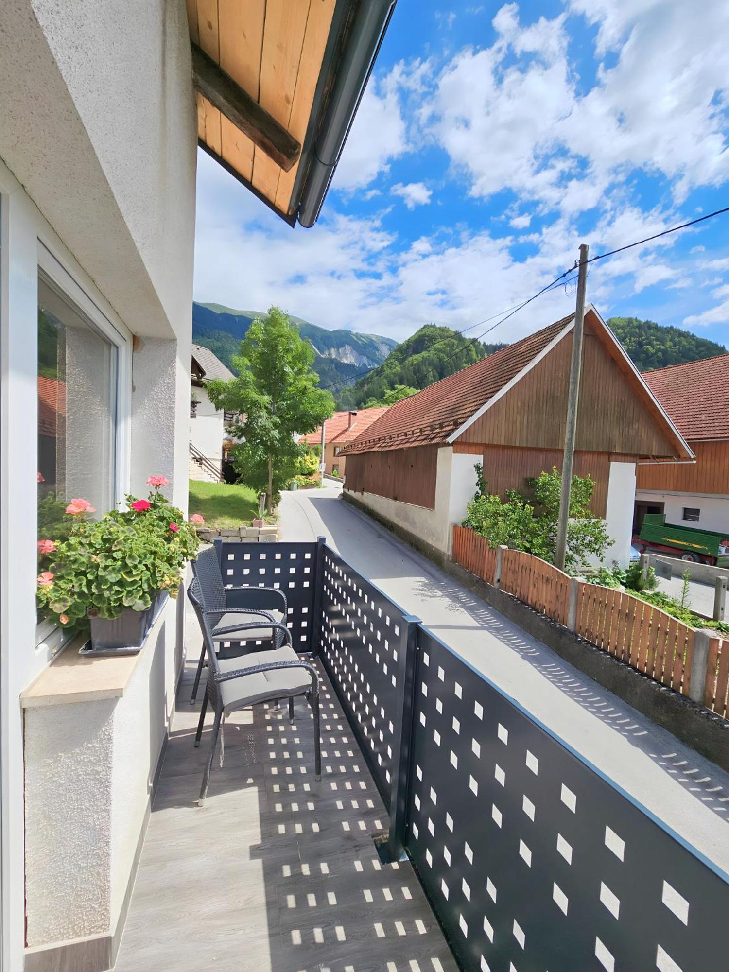 Charming Bella Hideout - Adults Only Apartment Jesenice Bagian luar foto